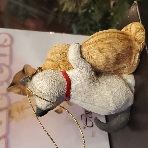 Hugging Kittens Ornament - Picture 3 of 6